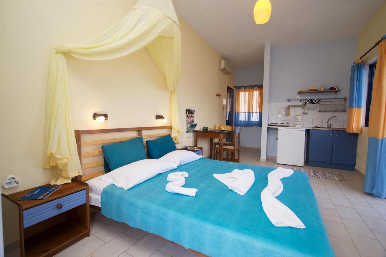 Kalypso Studios & Apartments Каравомилос Екстериор снимка